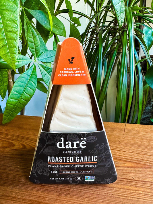 Darë Garlic Plant-Based Cheese Wedge